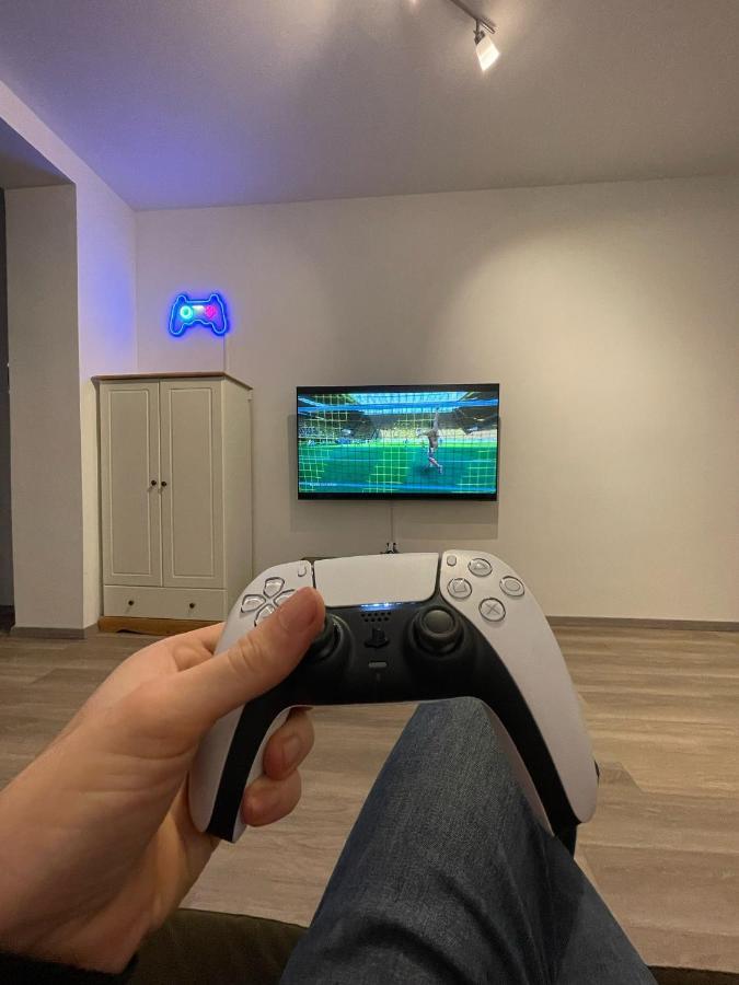 Jaybnb - Ps5 55 Zoll 4K Tv Gaming Apartment Dortmund Luaran gambar